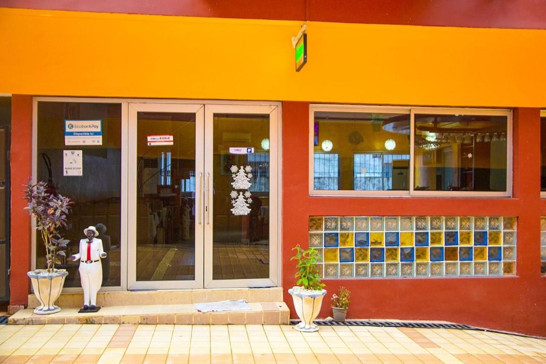 Cypa Hotel Abidjan Extérieur photo