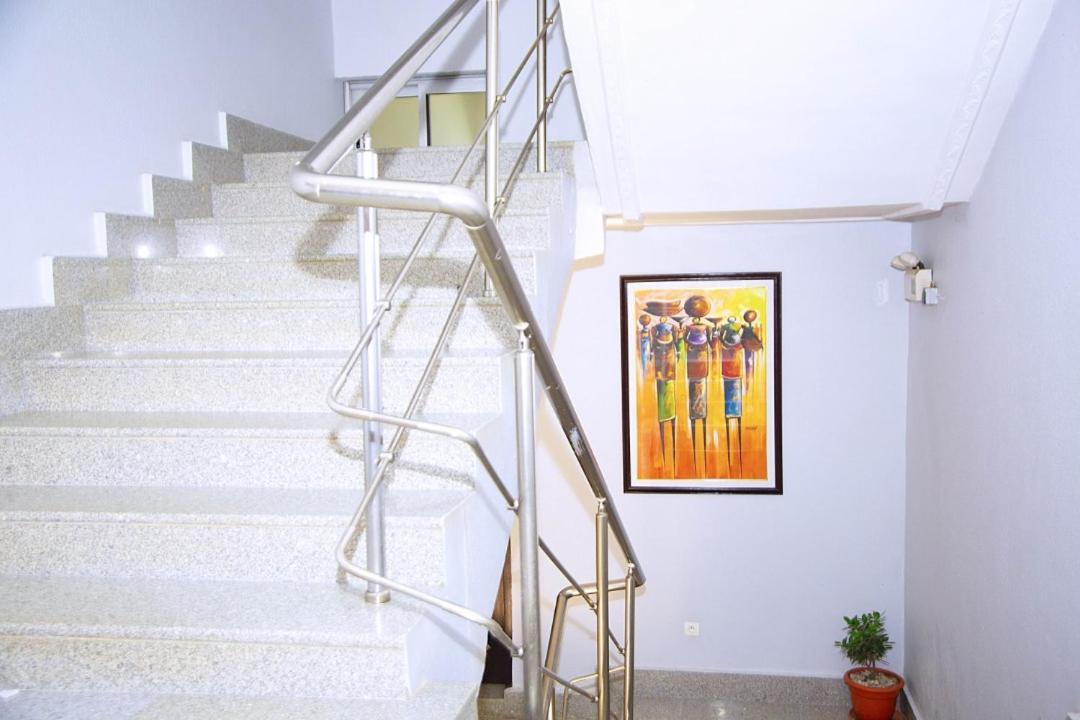 Cypa Hotel Abidjan Extérieur photo