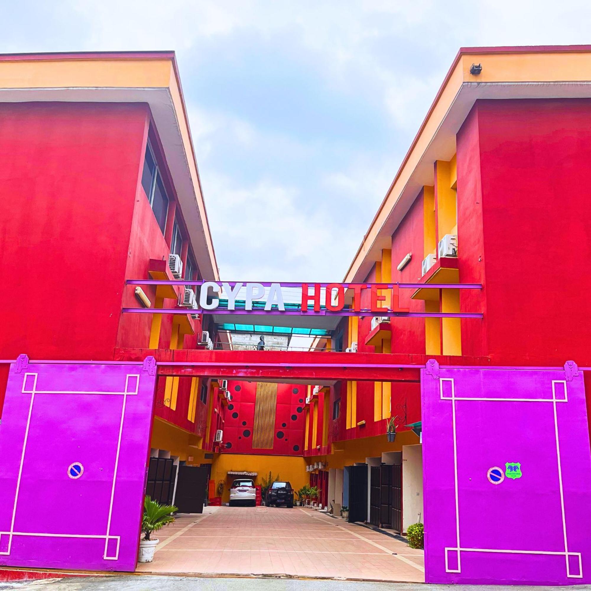 Cypa Hotel Abidjan Extérieur photo