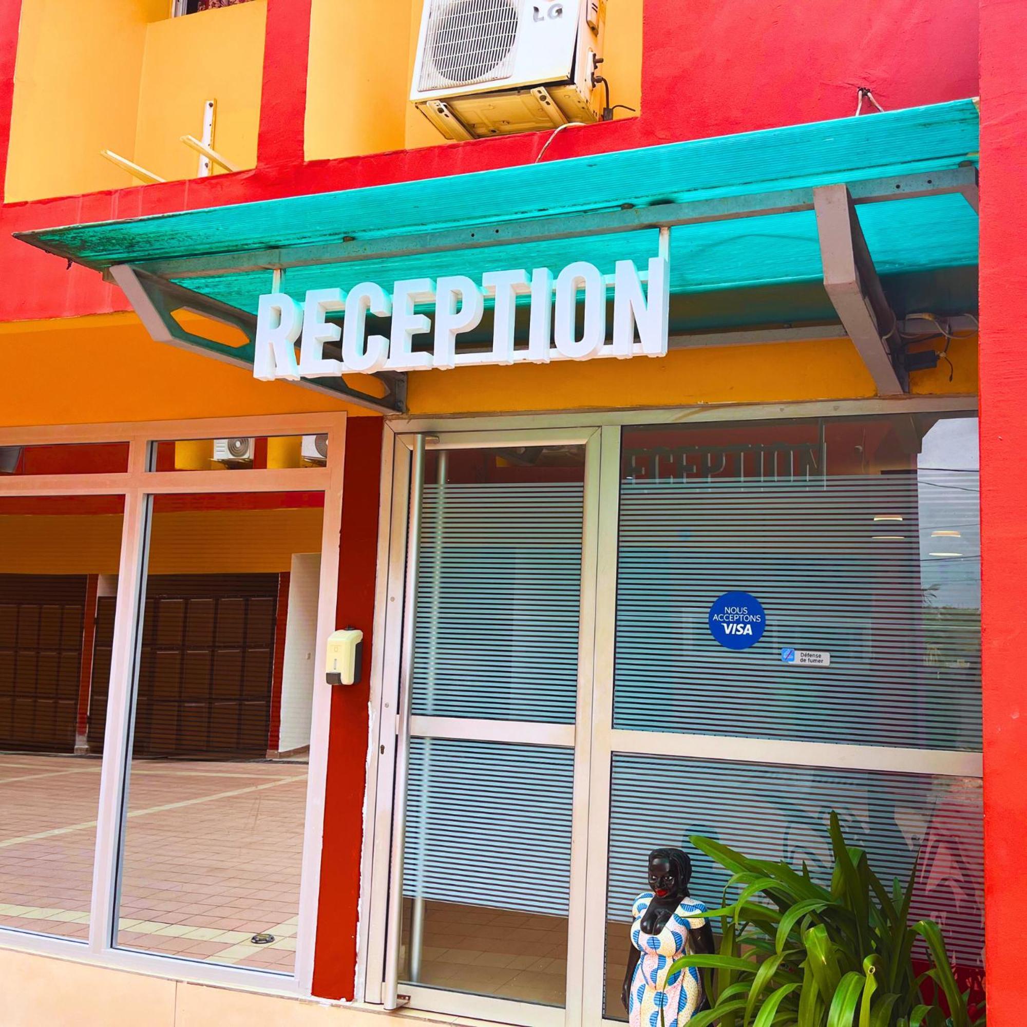 Cypa Hotel Abidjan Extérieur photo